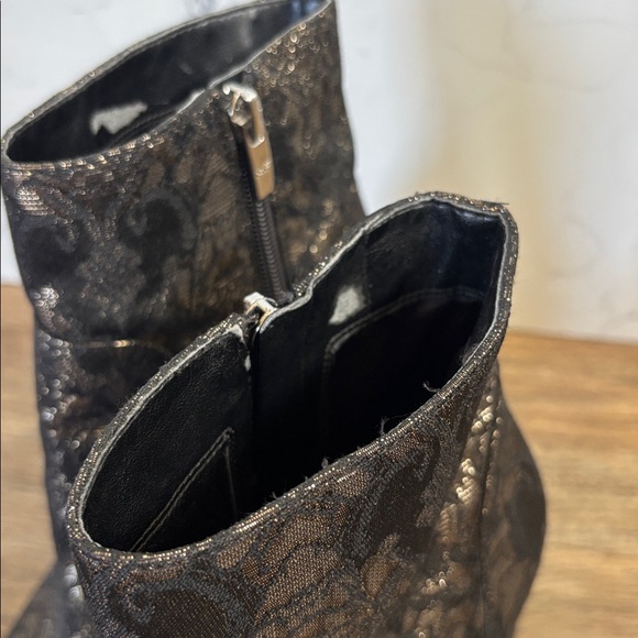Marc Fisher Brocade Jana Boot Ankle Booties Black Gold Block Women's Size 9.5 - Picture 7 of 12